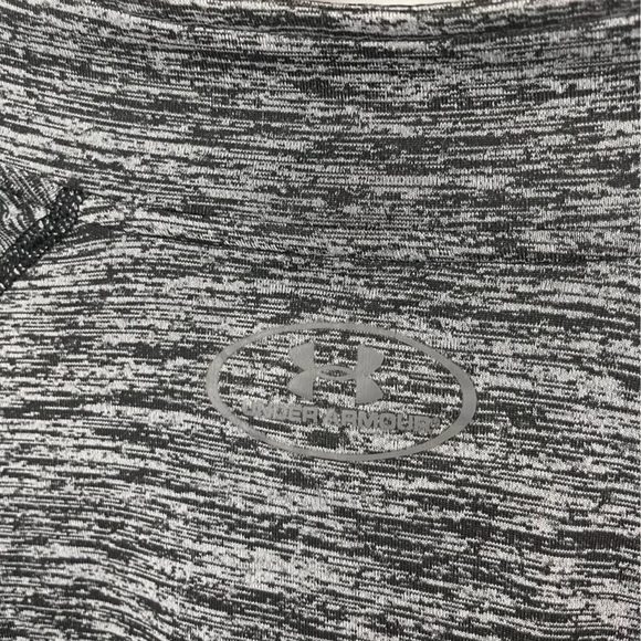 Under Armour women’s heathered gray dri-fit quarter zip sweatshirt size medium - Picture 4 of 4